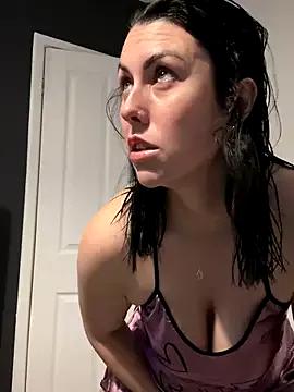 xCharlie_MILFx from StripChat